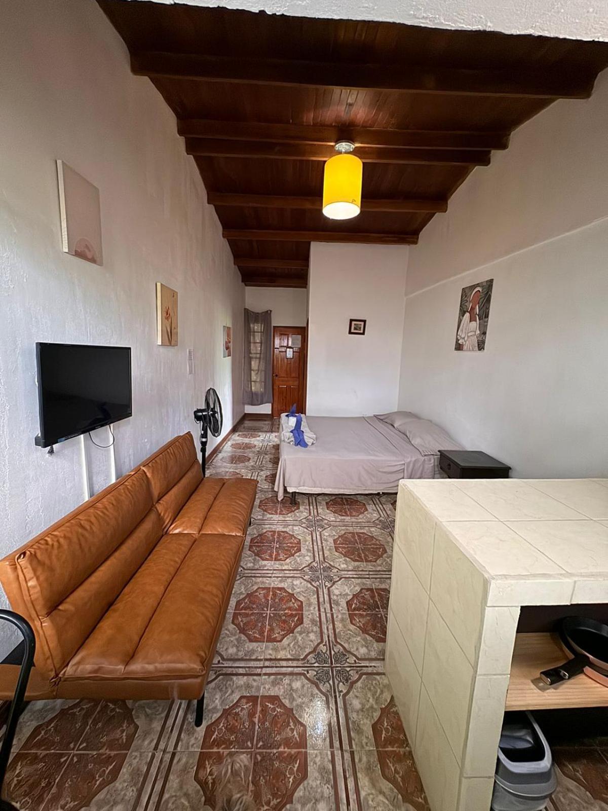 Aparthotel Villa Pacande & Rooms Pilas 객실 사진