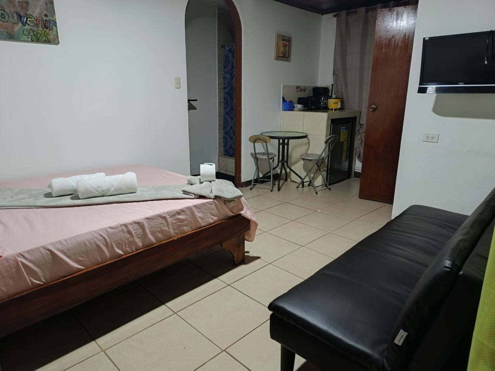 Aparthotel Villa Pacande & Rooms Pilas 객실 사진